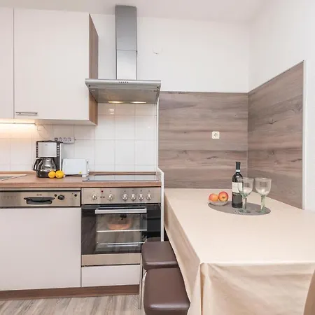 One-bedroom In * 스베티필립아이자코브